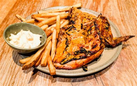 Nando's PERi.